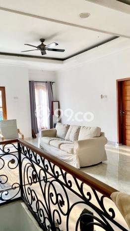 Rumah Modern Minimalis 4 Kamar Bisa Langsung Pindah di Cipayung Rumah Modern Minimalis 4 Kamar Bisa Langsung Pindah di Cipayung