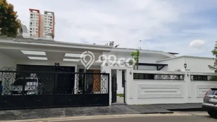 For Sale Rumah Mewah Exclusive di Cilandak, Jakarta Selatan For Sale Rumah Mewah Exclusive di Cilandak, Jakarta Selatan