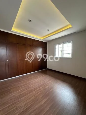 Siap Huni Rumah Mewah 4 Kamar di Kebayoran Lama Dekat ke Mana Pun Siap Huni Rumah Mewah 4 Kamar di Kebayoran Lama Dekat ke Mana Pun