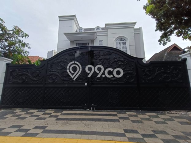 Rumah Eksklusif Siap Huni LT 318m2 di Menteng, Jakarta Pusat Rumah Eksklusif Siap Huni LT 318m2 di Menteng, Jakarta Pusat