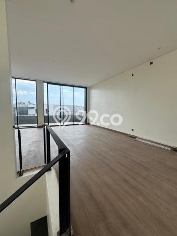 Ready to Use! Luxury House LT 144m2 Desain Modern di Permata Buana Ready to Use! Luxury House LT 144m2 Desain Modern di Permata Buana