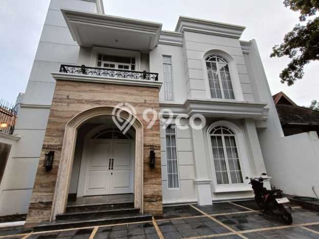 Rumah Eksklusif Siap Huni LT 318m2 di Menteng, Jakarta Pusat Rumah Eksklusif Siap Huni LT 318m2 di Menteng, Jakarta Pusat