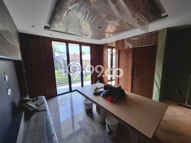 Hot Offer Hunian Mewah Ideal dan Luas di Kembangan, Jakarta Barat Hot Offer Hunian Mewah Ideal dan Luas di Kembangan, Jakarta Barat
