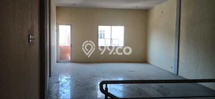 Ruko Dijual di Prime Area Cirebon Luas 400m2 Ruko Dijual di Prime Area Cirebon Luas 400m2