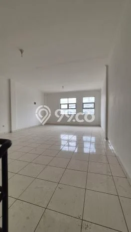 Ruko untuk disewa di Jatiwangi punya LT 60m2 & LB 100m2 harga sewa kompetitif Ruko untuk disewa di Jatiwangi punya LT 60m2 & LB 100m2 harga sewa kompetitif