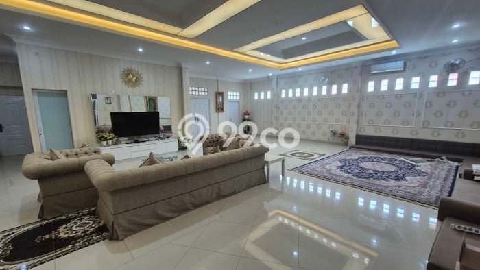Siap Huni Rumah Mewah 7 Kamar di Harjamukti Dekat ke Mana Pun Siap Huni Rumah Mewah 7 Kamar di Harjamukti Dekat ke Mana Pun