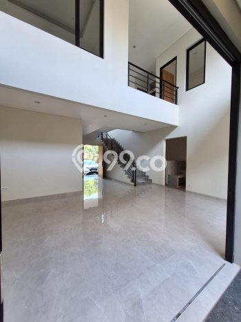 Jual Rumah Mewah Megah Dengan View Eksklusif di Singgasana, Bandung Jual Rumah Mewah Megah Dengan View Eksklusif di Singgasana, Bandung