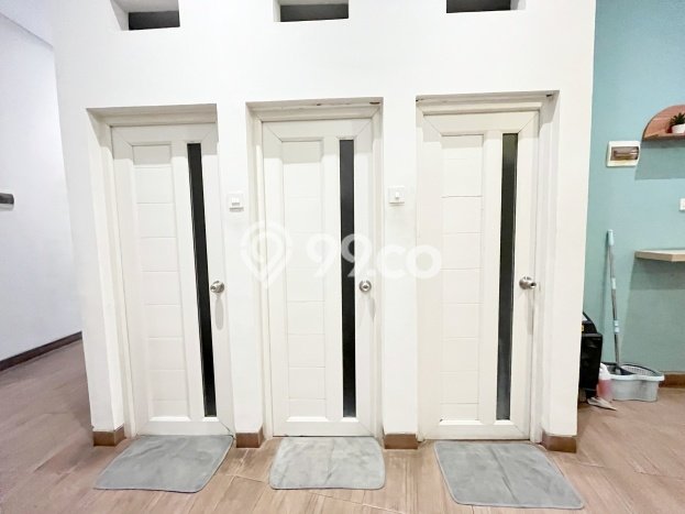 Ready to Use! Premium House LT 268m2 Desain Elegan di Kemanggisan Ready to Use! Premium House LT 268m2 Desain Elegan di Kemanggisan
