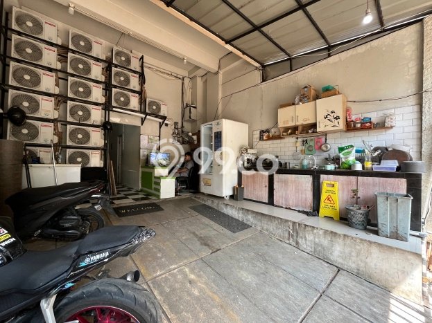 Rumah Luxury Modern Tanpa Renovasi di Mampang Jakarta Selatan Rumah Luxury Modern Tanpa Renovasi di Mampang Jakarta Selatan