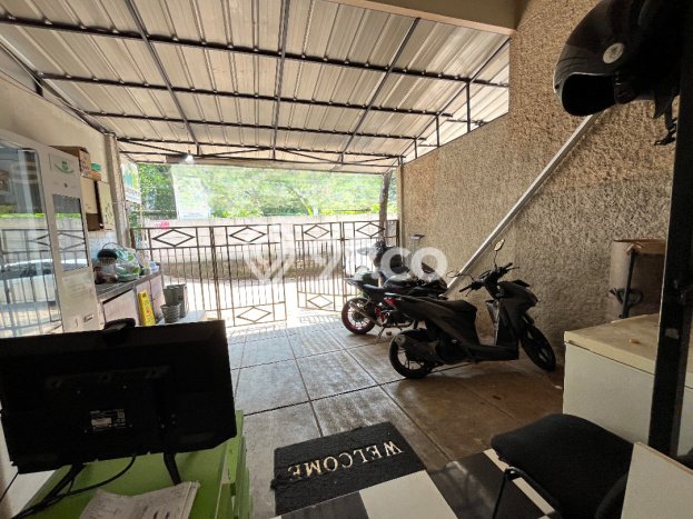 Rumah Luxury Modern Tanpa Renovasi di Mampang Jakarta Selatan Rumah Luxury Modern Tanpa Renovasi di Mampang Jakarta Selatan