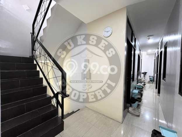 Rumah Elit Modern Siap Huni di Tomang Jakarta Barat Rumah Elit Modern Siap Huni di Tomang Jakarta Barat