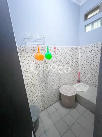 Unit Kost Dijual di Salemba dengan 10 Kamar Kawasan Strategis Unit Kost Dijual di Salemba dengan 10 Kamar Kawasan Strategis