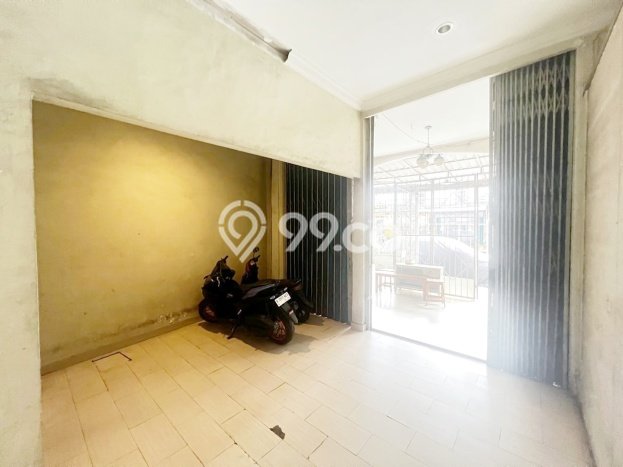 Unit Kost Dijual di Kawasan Ciracas Jakarta Timur dengan 63 KT Unit Kost Dijual di Kawasan Ciracas Jakarta Timur dengan 63 KT