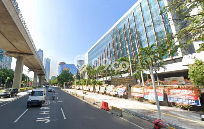 For Sale! Luxury House LT 398m2 Desain Modern di Setiabudi For Sale! Luxury House LT 398m2 Desain Modern di Setiabudi