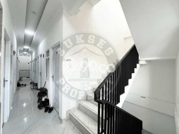 Rumah Elit LB 250m2 Siap Pakai Desain Elegan di Kemanggisan, Jakarta Barat Rumah Elit LB 250m2 Siap Pakai Desain Elegan di Kemanggisan, Jakarta Barat