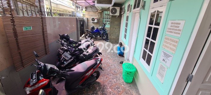 Kost untuk Dijual di Grogol Punya 35 Kamar Kost untuk Dijual di Grogol Punya 35 Kamar