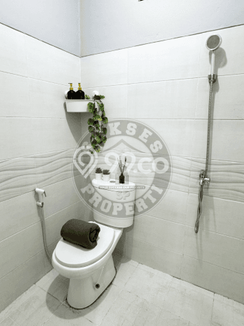 Dijual Kost 35 Kamar di Tangerang Selatan untuk Aset Anda Dijual Kost 35 Kamar di Tangerang Selatan untuk Aset Anda