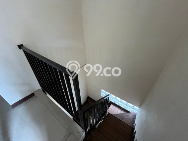 Dijual Rumah Kost di Tanjung Duren, Jakarta Barat, 17 KT, 6 KM, Bangunan 192m2 Dijual Rumah Kost di Tanjung Duren, Jakarta Barat, 17 KT, 6 KM, Bangunan 192m2