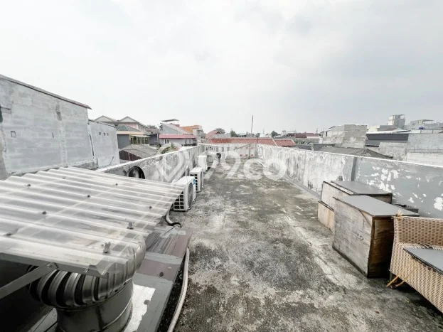 Unit Kost Dijual di Salemba dengan 10 Kamar Kawasan Strategis Unit Kost Dijual di Salemba dengan 10 Kamar Kawasan Strategis