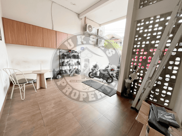 Kost Dijual di Kemanggisan dengan 46 KT dan Luas 1000m2 Kost Dijual di Kemanggisan dengan 46 KT dan Luas 1000m2