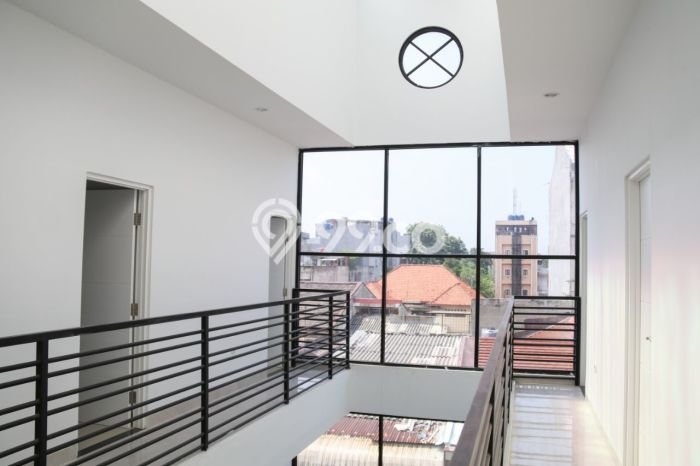 Kos-kosan Dijual di Mangga Besar Jakarta Barat Luas 1200m2 Kos-kosan Dijual di Mangga Besar Jakarta Barat Luas 1200m2