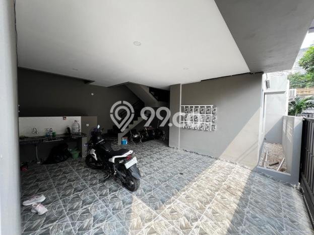 Unit Kost Dijual di Kawasan Kebayoran Baru Jakarta Selatan dengan 18 KT Unit Kost Dijual di Kawasan Kebayoran Baru Jakarta Selatan dengan 18 KT