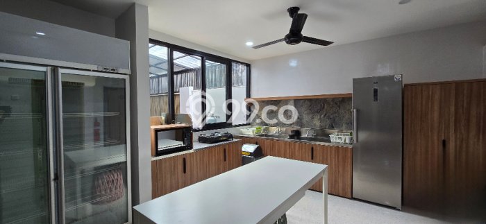 Kost Dijual di Tomang dengan 50 KT dan Luas 650m2 Kost Dijual di Tomang dengan 50 KT dan Luas 650m2