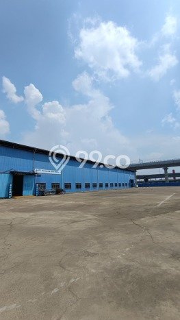 Unit Gudang Disewa Lokasi Tambun Selatan, Bekasi Spesifikasi Luas Bangunan 2000m2 Unit Gudang Disewa Lokasi Tambun Selatan, Bekasi Spesifikasi Luas Bangunan 2000m2