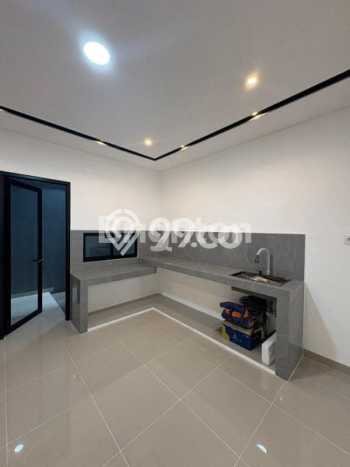 Rumah Luxury Modern Siap Huni di Citra Garden Jakarta Barat Rumah Luxury Modern Siap Huni di Citra Garden Jakarta Barat