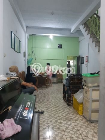 Ruko Bagus LT 104m2 LB 224m2 Dijual di Medan Timur Medan Ruko Bagus LT 104m2 LB 224m2 Dijual di Medan Timur Medan