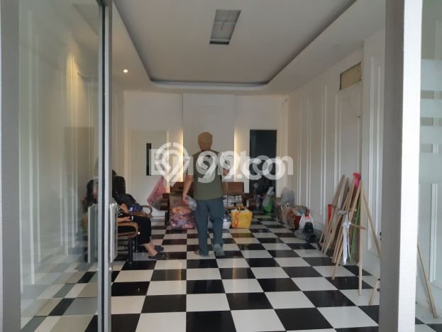 Ruko Bagus LT 104m2 LB 224m2 Dijual di Medan Timur Medan Ruko Bagus LT 104m2 LB 224m2 Dijual di Medan Timur Medan