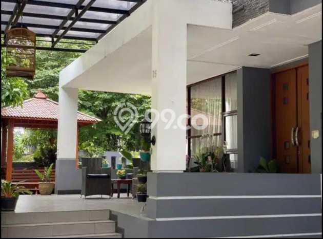 Dijual Rumah Mewah Elegan Dengan View Eksklusif di Pondok Kelapa, Jakarta Timur Dijual Rumah Mewah Elegan Dengan View Eksklusif di Pondok Kelapa, Jakarta Timur