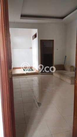 Rumah Mewah LB 327m2 Siap Huni Desain Elegan di Pondok Kelapa, Jakarta Timur Rumah Mewah LB 327m2 Siap Huni Desain Elegan di Pondok Kelapa, Jakarta Timur