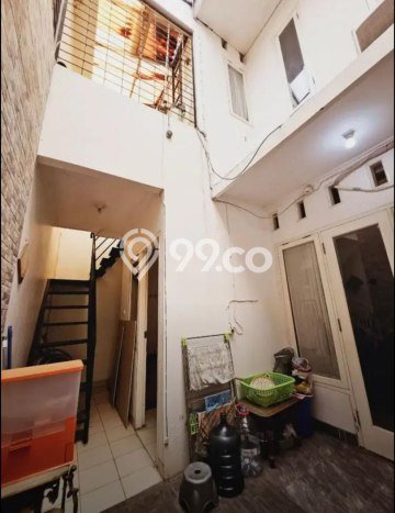 Rumah Luxury Modern Tanpa Renovasi di Pondok Kelapa Jakarta Timur Rumah Luxury Modern Tanpa Renovasi di Pondok Kelapa Jakarta Timur