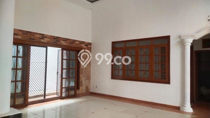 Rumah Mewah LB 327m2 Siap Huni Desain Elegan di Pondok Kelapa, Jakarta Timur Rumah Mewah LB 327m2 Siap Huni Desain Elegan di Pondok Kelapa, Jakarta Timur