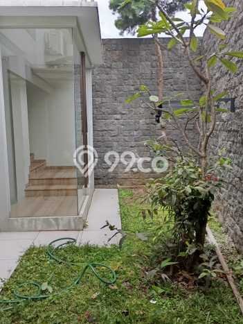 For Sale! Luxury House LT 296m2 Desain Elegan di Pajajaran For Sale! Luxury House LT 296m2 Desain Elegan di Pajajaran
