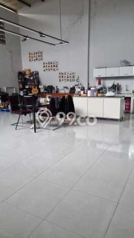 Rumah Modern 3 Kamar LT 214m2 di Taman Holis Indah Rumah Modern 3 Kamar LT 214m2 di Taman Holis Indah