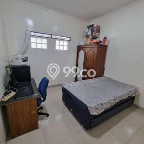 Rumah Elit Modern Tanpa Renovasi di Singgasana Bandung Rumah Elit Modern Tanpa Renovasi di Singgasana Bandung