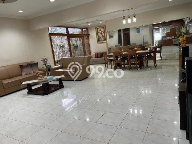 Rumah Elit Modern Tanpa Renovasi di Garuda Bandung Rumah Elit Modern Tanpa Renovasi di Garuda Bandung