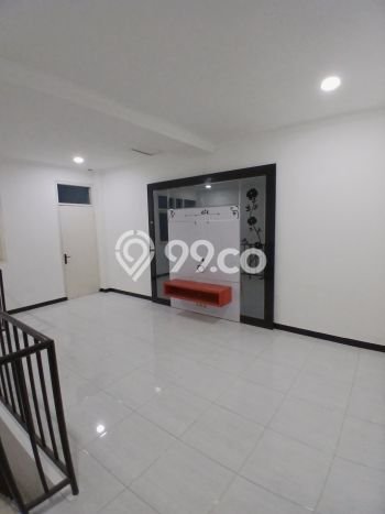 Ruko Bagus LT 105m2 LB 200m2 Dijual di Kosambi Tangerang Ruko Bagus LT 105m2 LB 200m2 Dijual di Kosambi Tangerang