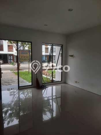 Hunian Elit LB 92m2 Siap Pakai Desain Elegan di Semanan, Jakarta Barat Hunian Elit LB 92m2 Siap Pakai Desain Elegan di Semanan, Jakarta Barat