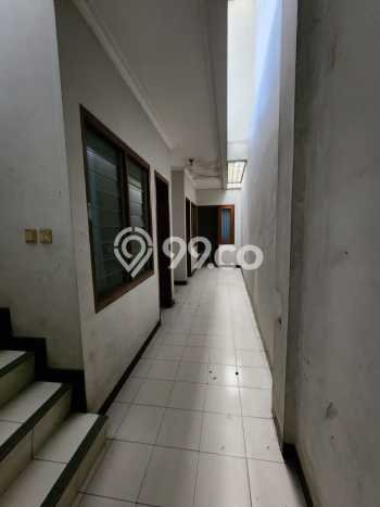 UNIT TERBATAS! Rumah di Gatot Subroto, 6 KT, Luas 600m² Bangunan 400m² UNIT TERBATAS! Rumah di Gatot Subroto, 6 KT, Luas 600m² Bangunan 400m²