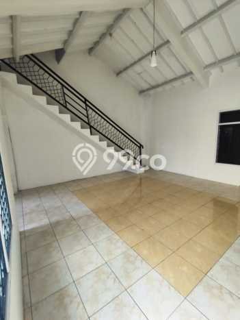 Rumah area Taman Kopo Indah, 2 KM, Dekat Universitas, LT 108m² LB 160m² Rumah area Taman Kopo Indah, 2 KM, Dekat Universitas, LT 108m² LB 160m²
