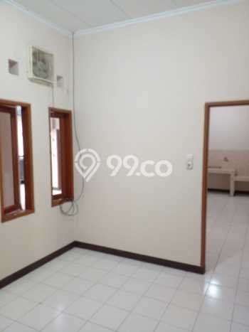 PREMIUM CHOICE! Rumah kawasan Taman Kopo Indah, 2 KM, Area Strategis, Luas 200m² Bangunan 140m² PREMIUM CHOICE! Rumah kawasan Taman Kopo Indah, 2 KM, Area Strategis, Luas 200m² Bangunan 140m²