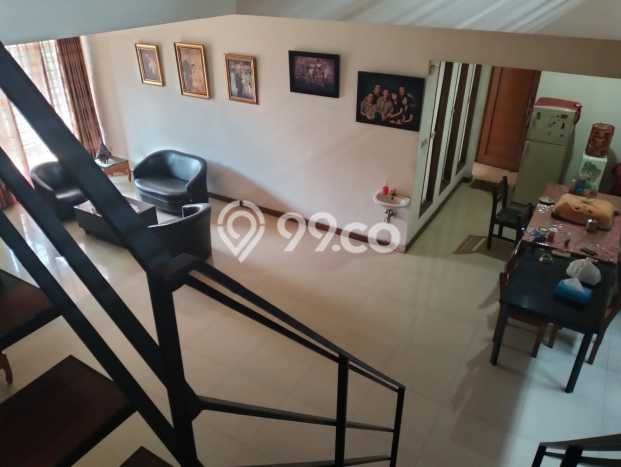 SIAP HUNI! Rumah Asri di Gede Bage, LT 225m² Bangunan 210m² SIAP HUNI! Rumah Asri di Gede Bage, LT 225m² Bangunan 210m²