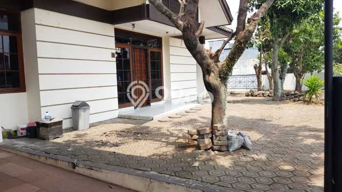 Rumah di Mekar Wangi, 3 KM, Akses Mudah Fasilitas Umum, Luas 360m² LB 250m² Rumah di Mekar Wangi, 3 KM, Akses Mudah Fasilitas Umum, Luas 360m² LB 250m²
