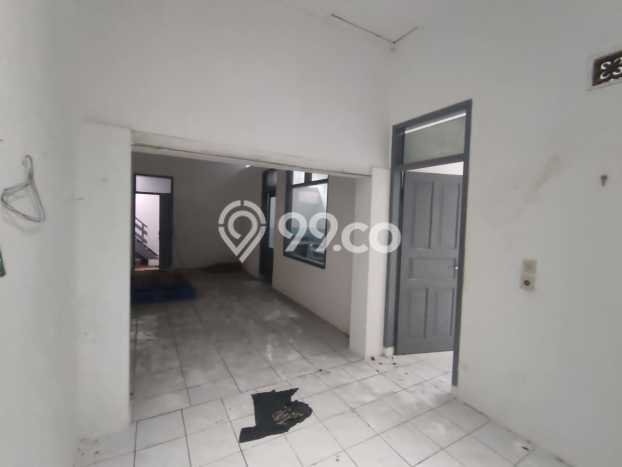 Unit Gudang Disewakan di Cimahi di Area Ramai & Strategis Unit Gudang Disewakan di Cimahi di Area Ramai & Strategis