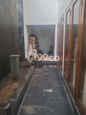 SIAP HUNI! Rumah Asri di Gede Bage, LT 225m² Bangunan 210m² SIAP HUNI! Rumah Asri di Gede Bage, LT 225m² Bangunan 210m²