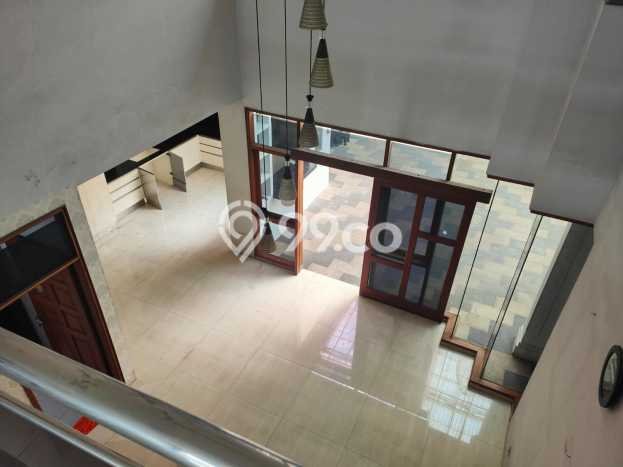 Rumah di Holis Cigondewah, Bandung, LT 300m² Bangunan 400m² Rumah di Holis Cigondewah, Bandung, LT 300m² Bangunan 400m²