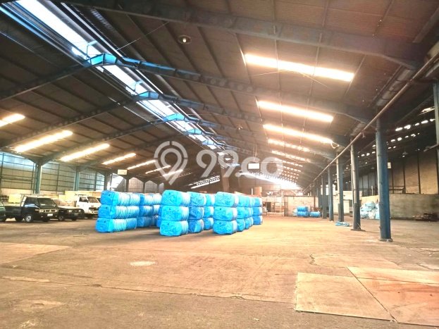 Gudang disewakan lokasi strategis Karawaci Tangerang 9500m2 Gudang disewakan lokasi strategis Karawaci Tangerang 9500m2